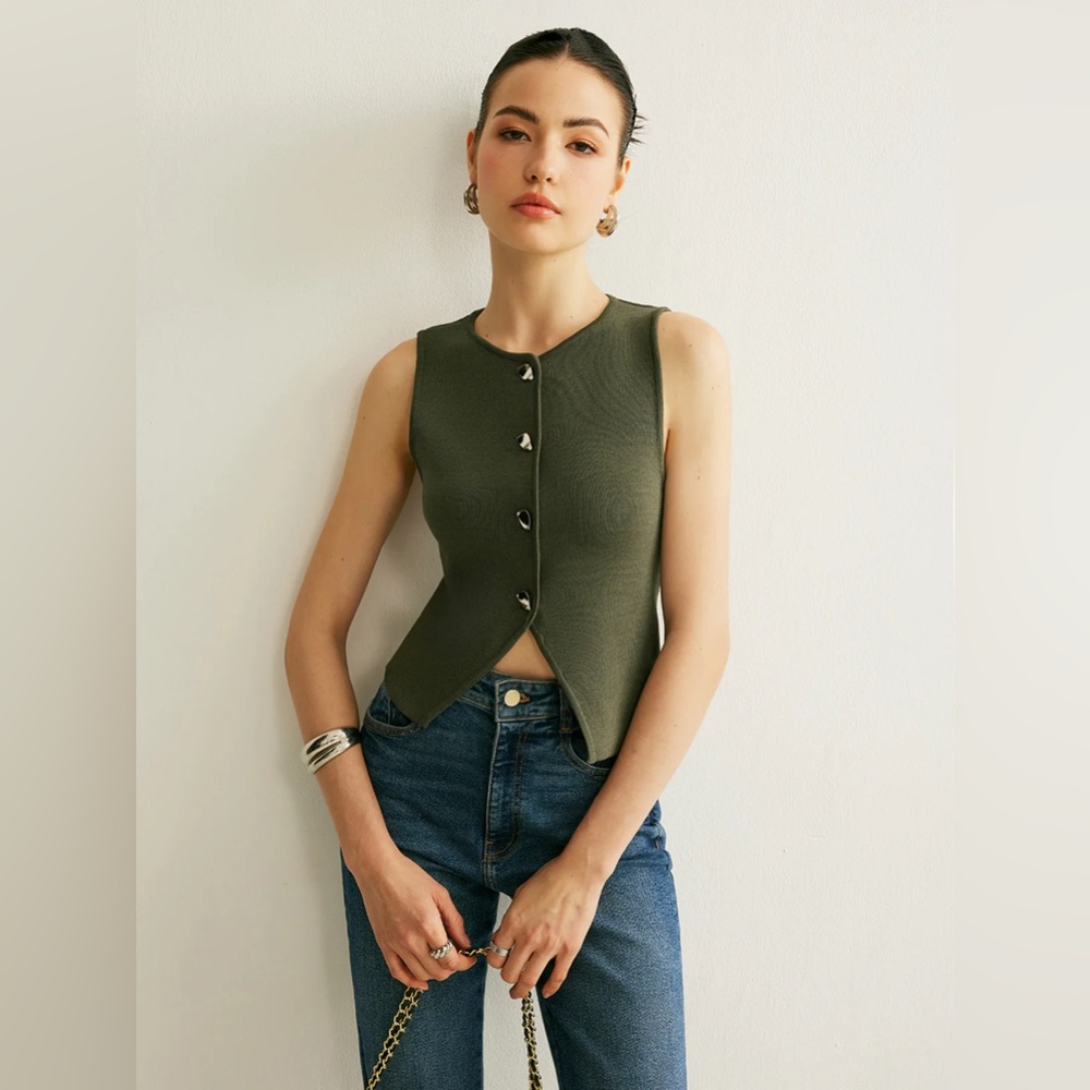 Zara Olive Green Sleeveless Button-Front Knit Vest